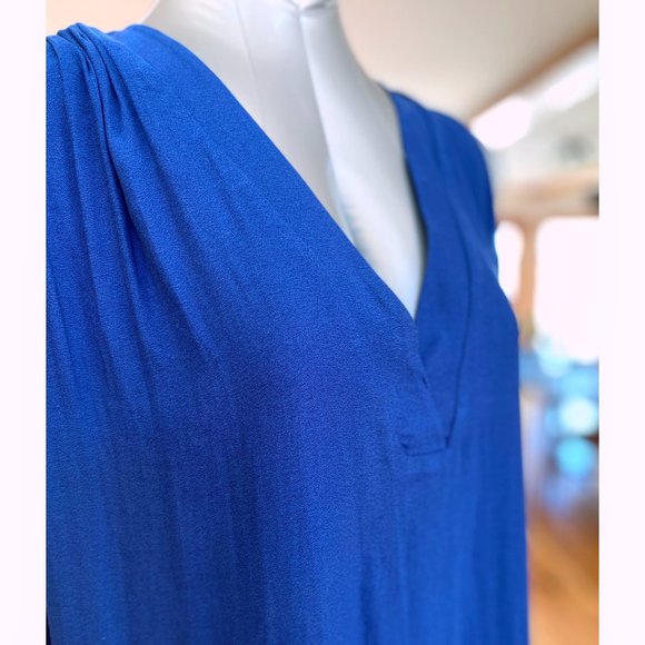 Free People Bold Blue Flowing Blouse with Beautiful Back Detailing - Picture 4 of 10
